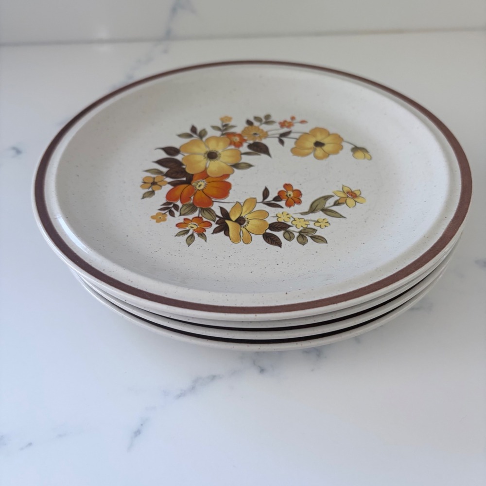 Hearthside Casual Elegance Chablis 572 Stoneware Salad Plates Set of 4 Japan